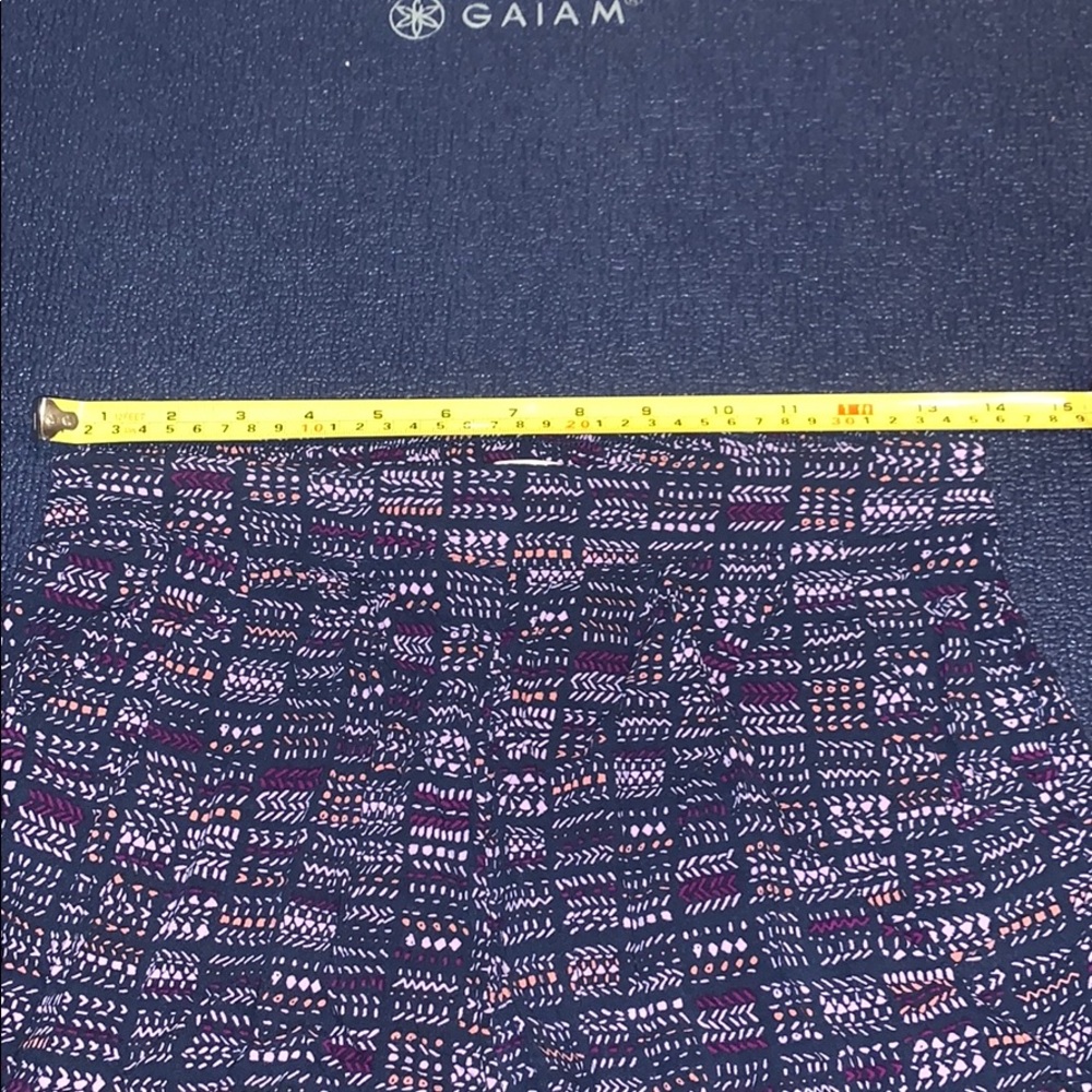 MOSSIMO PRINTED SHORTS! - Picture 4 of 4